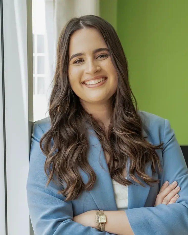Retrato de Caroline Farias, sócia e consultora da Acene Contabilidade